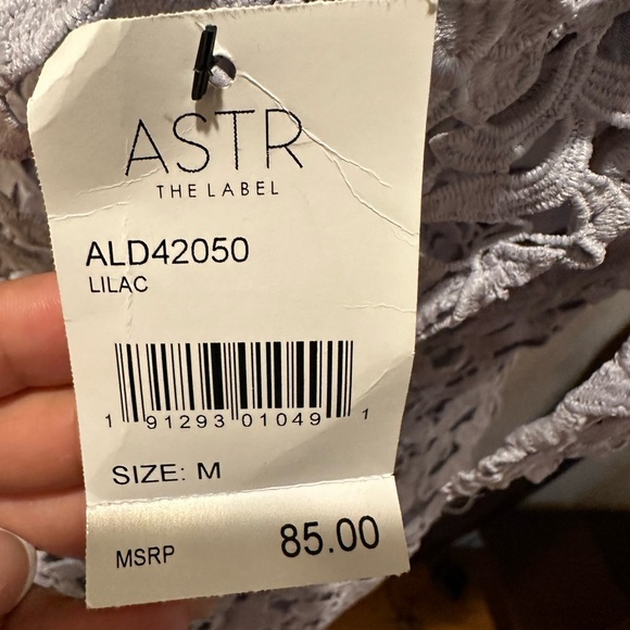 ASTR Lavender lace dress - Picture 9 of 10